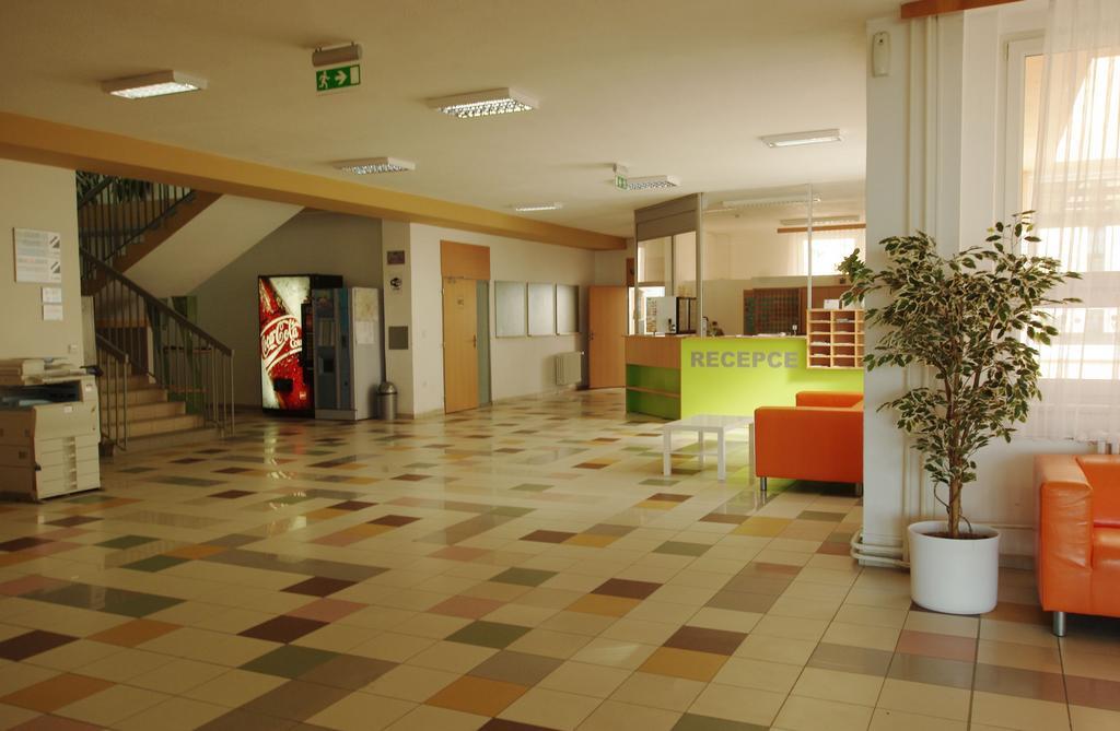 Koleje J.A.Komenskeho Brno Bagian luar foto